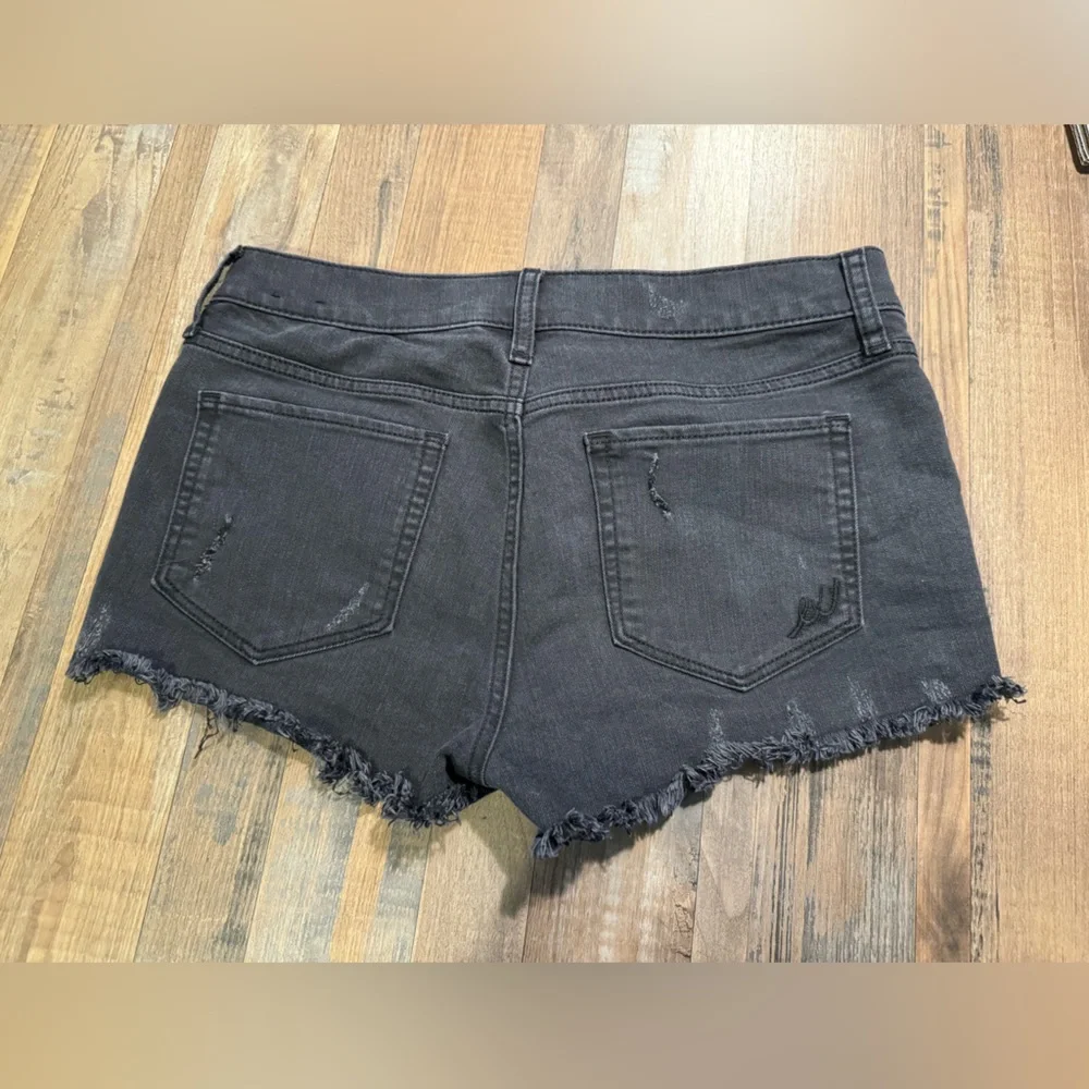 Black express jean shorts - Picture 4 of 5